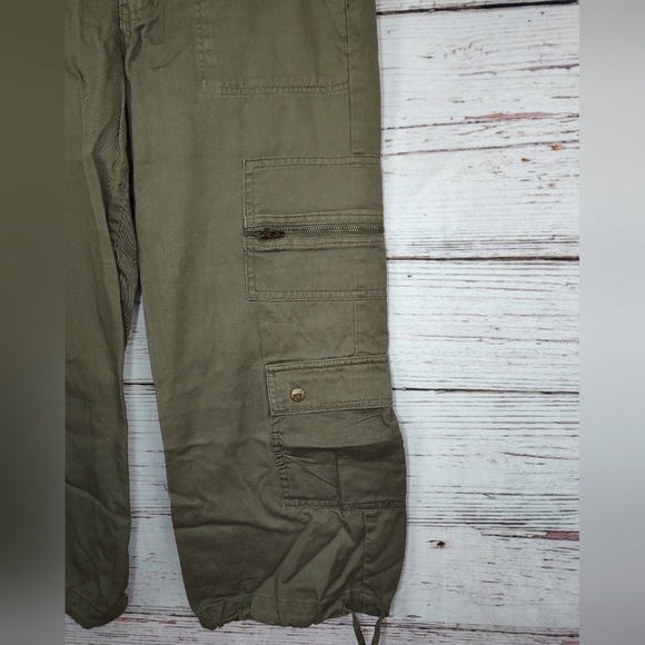 YMI Cropped Cargo Pants - Picture 4 of 11